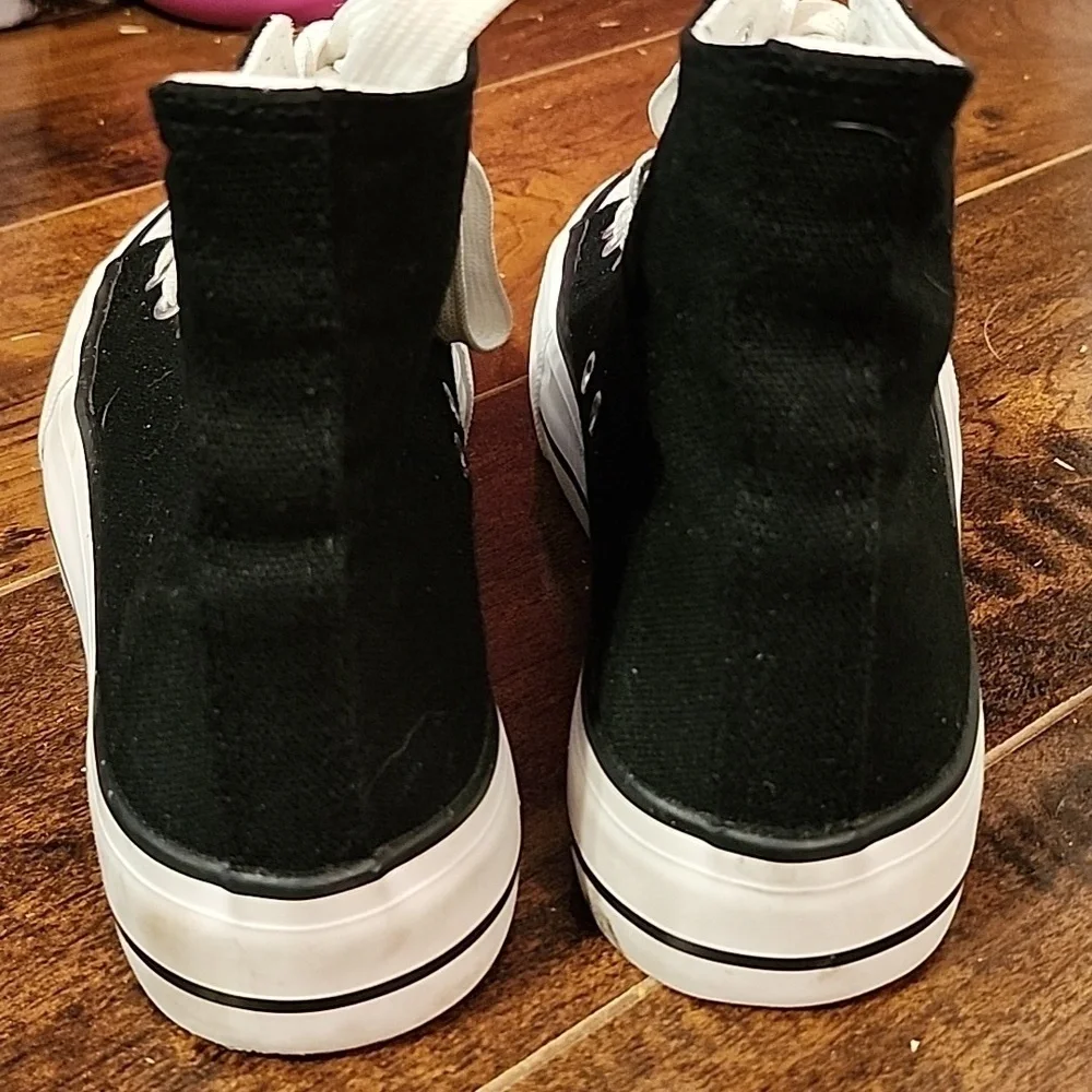 SZ 5 Black Platform High-Tops